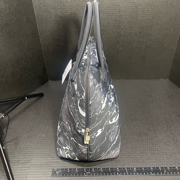 BNWT Princess Maxi Handbag Made in Italy RAINPROOF GREAT GIFT! BEAUTIFUL! - Picture 7 of 15